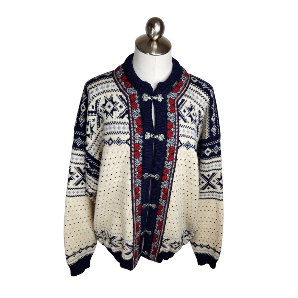 Voss Cardigan Sweater EU 54 XL Cream Blue Nordic Fair Isle Pewter Clasp Rose